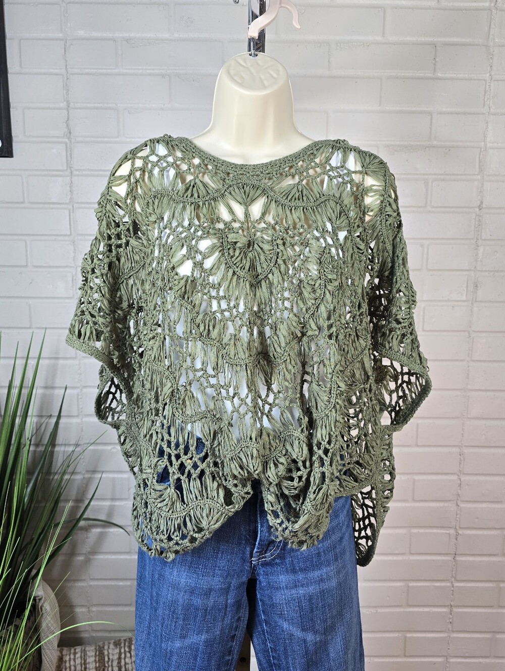 Chicos Olive Green Open Crochet Top Medium